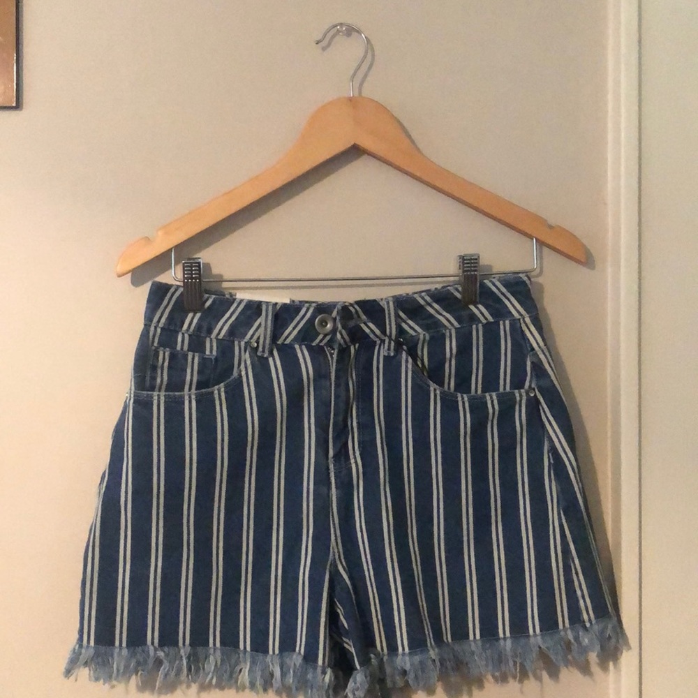 Cut off shorts